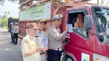Satlantas Polres Lamsel Sosialisasi Pemutihan Pajak dan Pengecekan Kelengkapan Surat Kendaraan